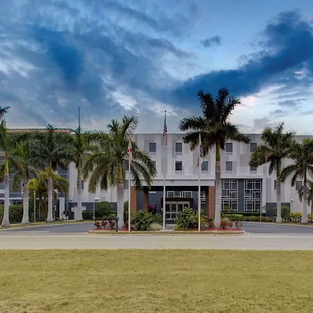 Hampton Inn & Suites Sarasota / Bradenton - Airport-2