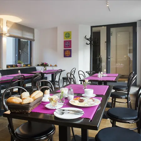 Tandem Hotel-3