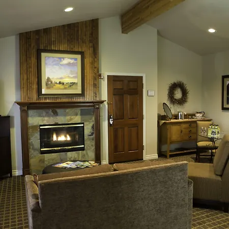 Pine Ridge Inn-3