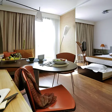 Aparthotel Adagio Nantes Centre-3