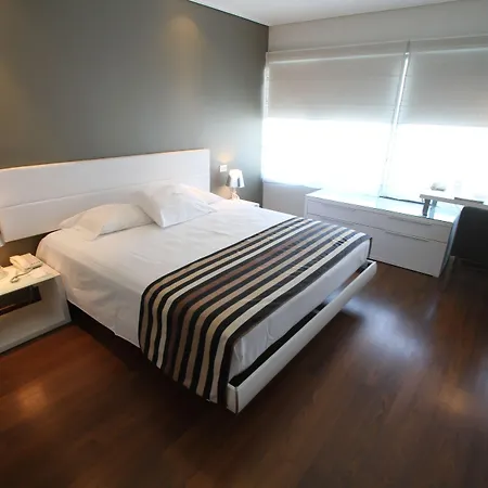 Regency Golf - Hotel Urbano-3
