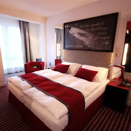 Red & Blue Design Hotel Prague-2