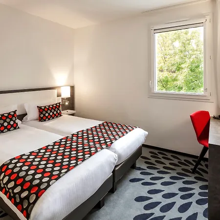 Au Comté d'Ornon Hôtel&Spa-3
