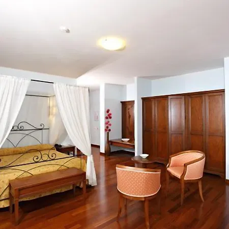 Hotel Gabarda-2