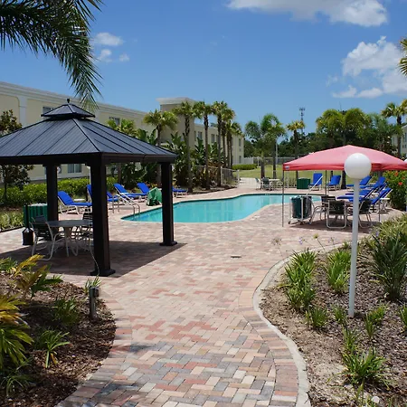 Quality Inn & Suites Tampa Near Fairgrounds And Casino-2