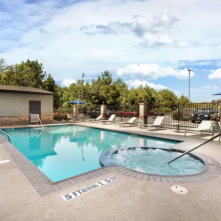 Best Western Carthage Inn & Suites-2