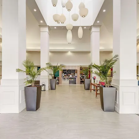 Hilton Garden Inn Waldorf-2