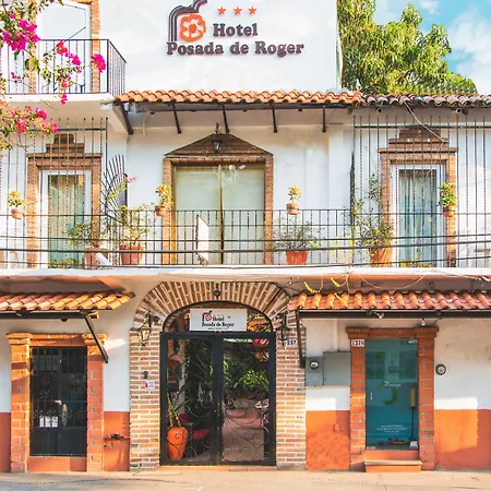 Hotel Posada De Roger - Near Los Muertos Beach-2