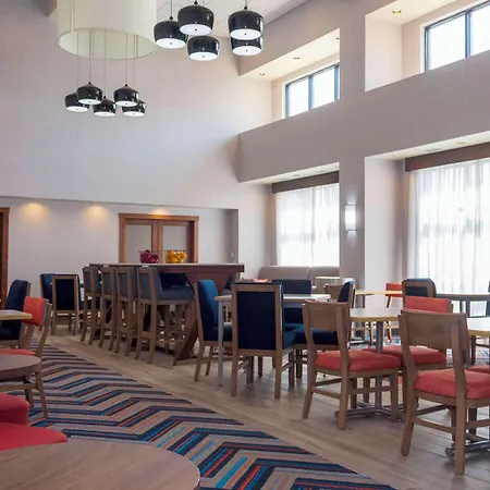 Hampton Inn & Suites Riverton-2