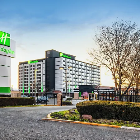 Holiday Inn Newark International Airport-2