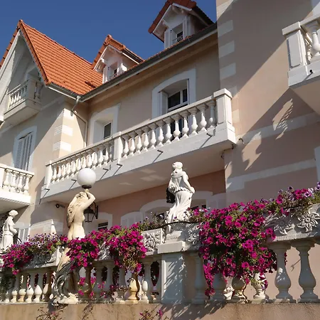 Le Château de Mei Lese-3
