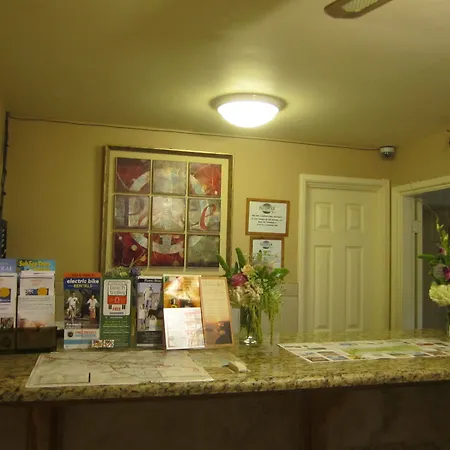 The Palomar Inn-2