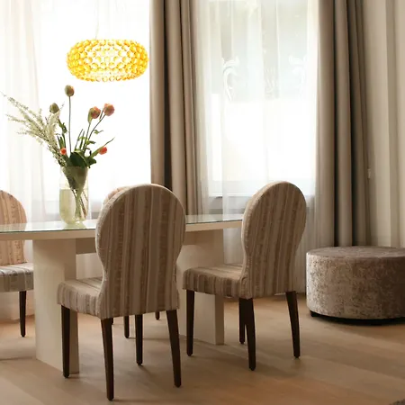 Hotel Gräfrather Hof-3