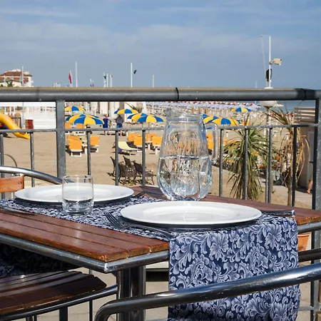 Hotel Strand-2