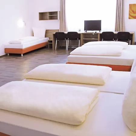 Orange Hotel und Apartments-3