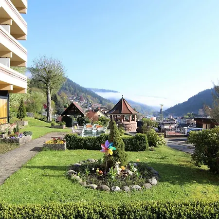 Hotel Bergfrieden-3