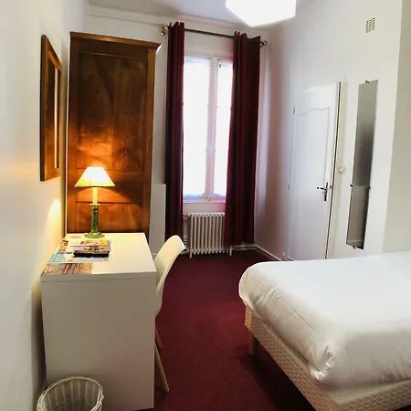 Cit'Hotel Le Volney-3