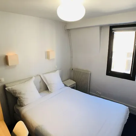 Cit'Hotel Le Volney-2