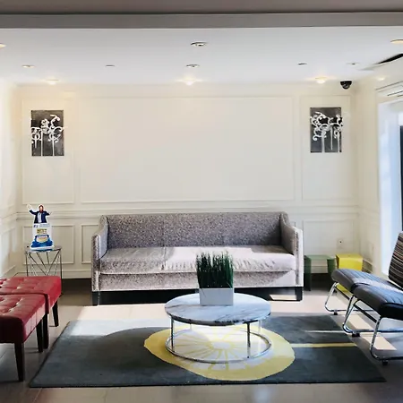 Ramada By Wyndham Staten Island-3