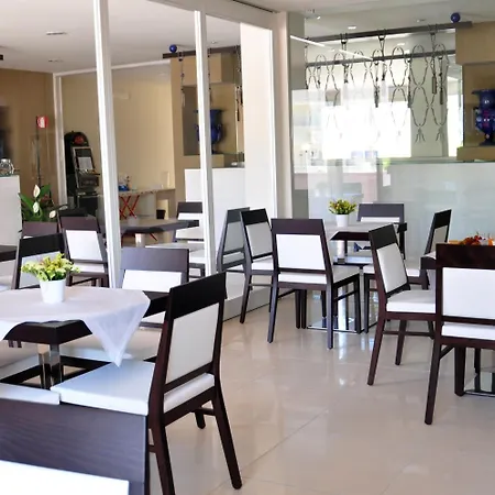 Hotel La Punta-3