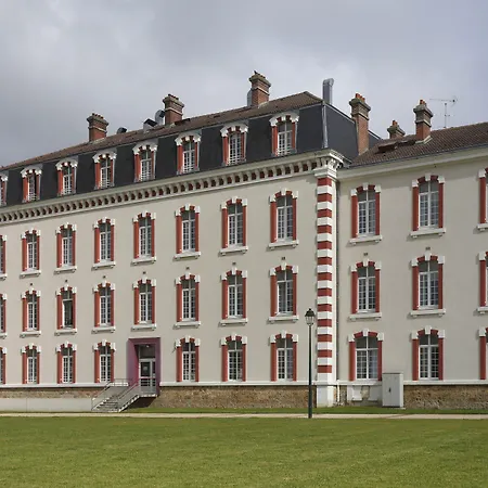 Comfort Suites & Vacanceole Les Demeures Champenoises-3