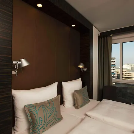 Motel One Berlin-Spittelmarkt-2