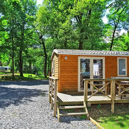 Albirondack Park Camping Lodge And Spa-2