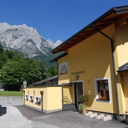 Werfenerhof-3