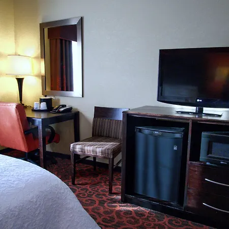 Hampton Inn & Suites Elk City-3