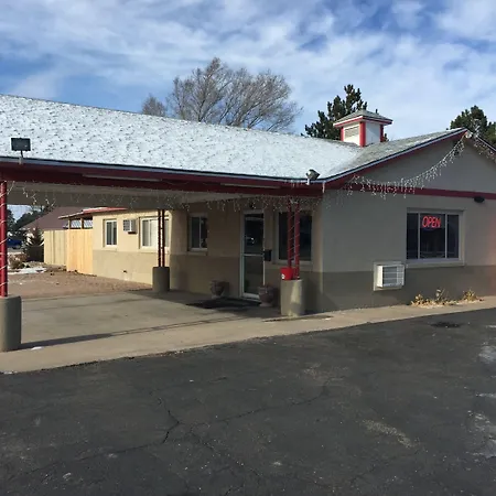 Budget Inn & Suites Colby-2