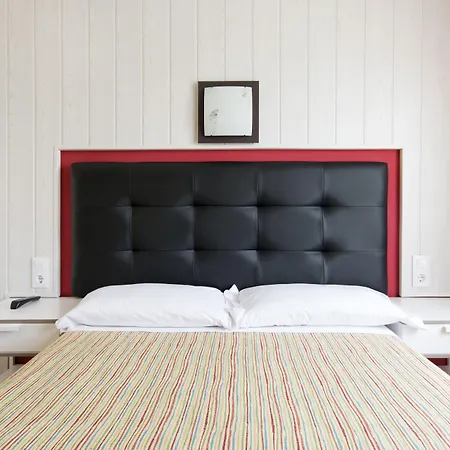 Hostal Fabrellas-2