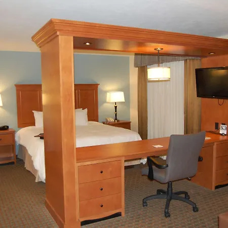Hampton Inn Sidney-2