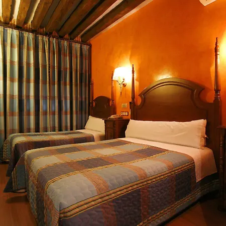 Hostal Victoria I-2
