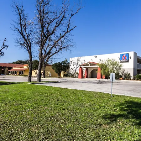 Motel 6-Uvalde, Tx-2