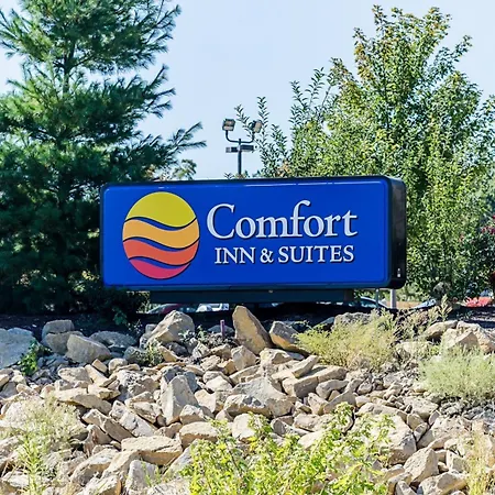 Comfort Inn & Suites Lawrence - University Area-3