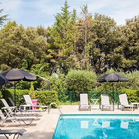 Le Petit Manoir Logis-3