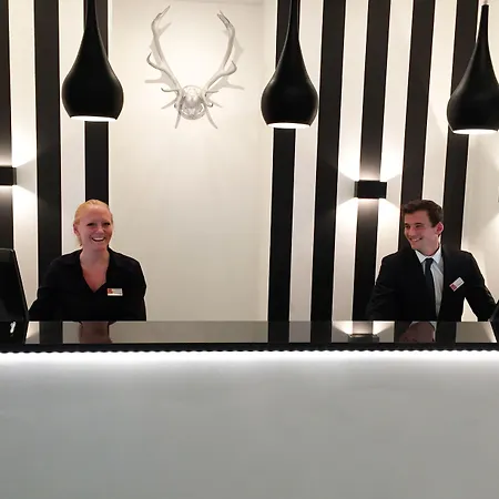 Hotel Alt Deutz City-Messe-Arena-2