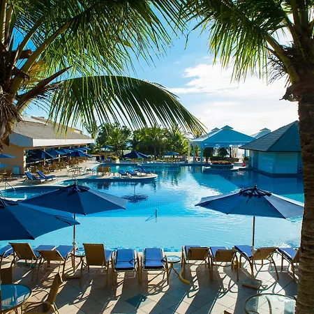 Infinity Blue Resort & Spa-3
