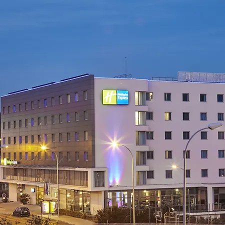 Holiday Inn Express Lisbon Alfragide By Ihg-3