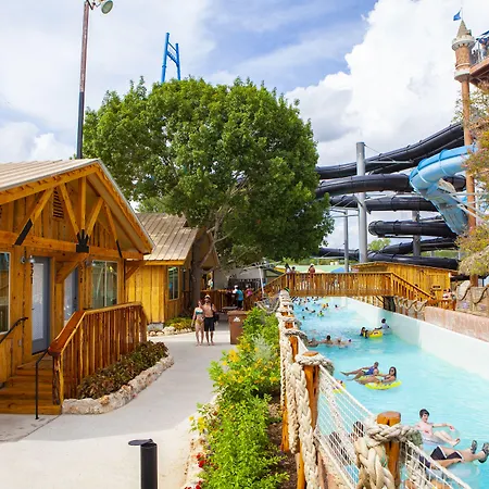 The Resort At Schlitterbahn-3