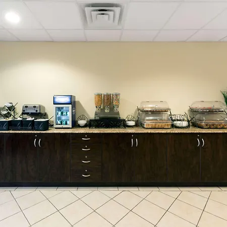 Microtel Inn And Suites Eagle Pass-3