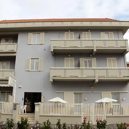 Residence I Due Pini-3