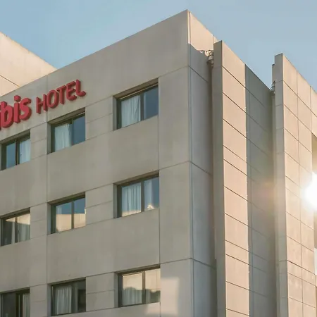 Ibis Girona-3