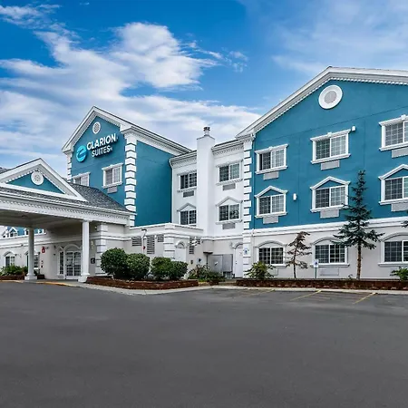 Clarion Suites Anchorage Downtown-3
