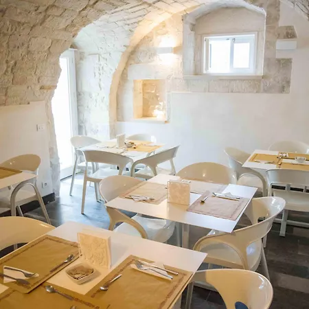 Hotel Dell'Orologio-3