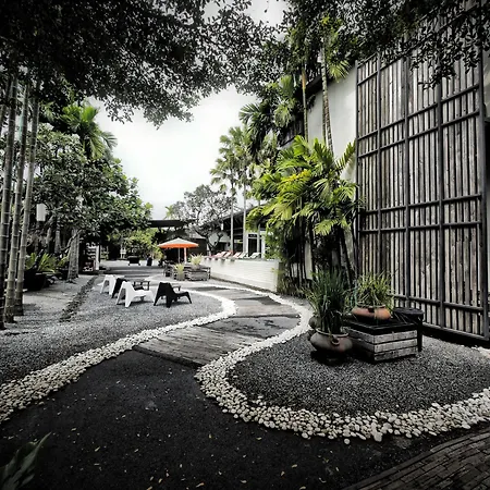 Paragon Inn-3