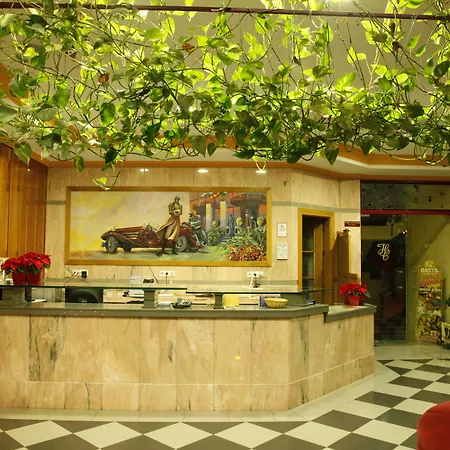 Hotel Mari Carmen-2