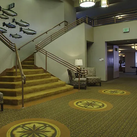 Hallmark Resort - Newport-3