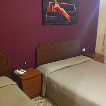 Hotel Poker-2