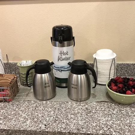 Quality Inn & Suites Minot North-2